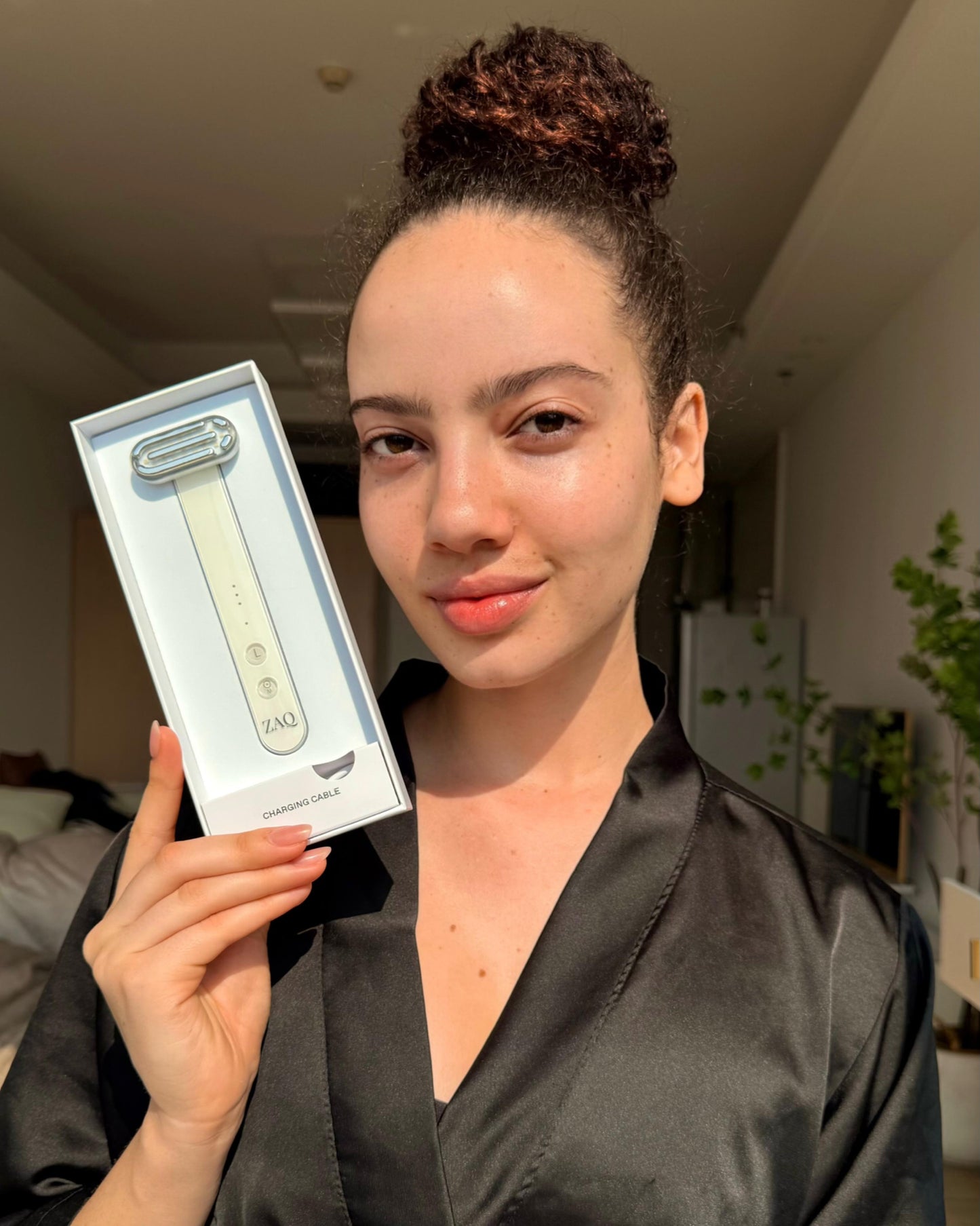 ZAQ Zayn 2.0 Advanced LED & Microcurrrent Facial Recovery System